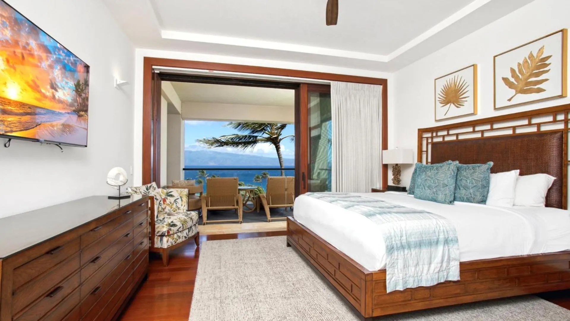 Kbm Resorts Free Car Hale Makaiatmontagekapalua Bay Beachfront Condo Kapalua