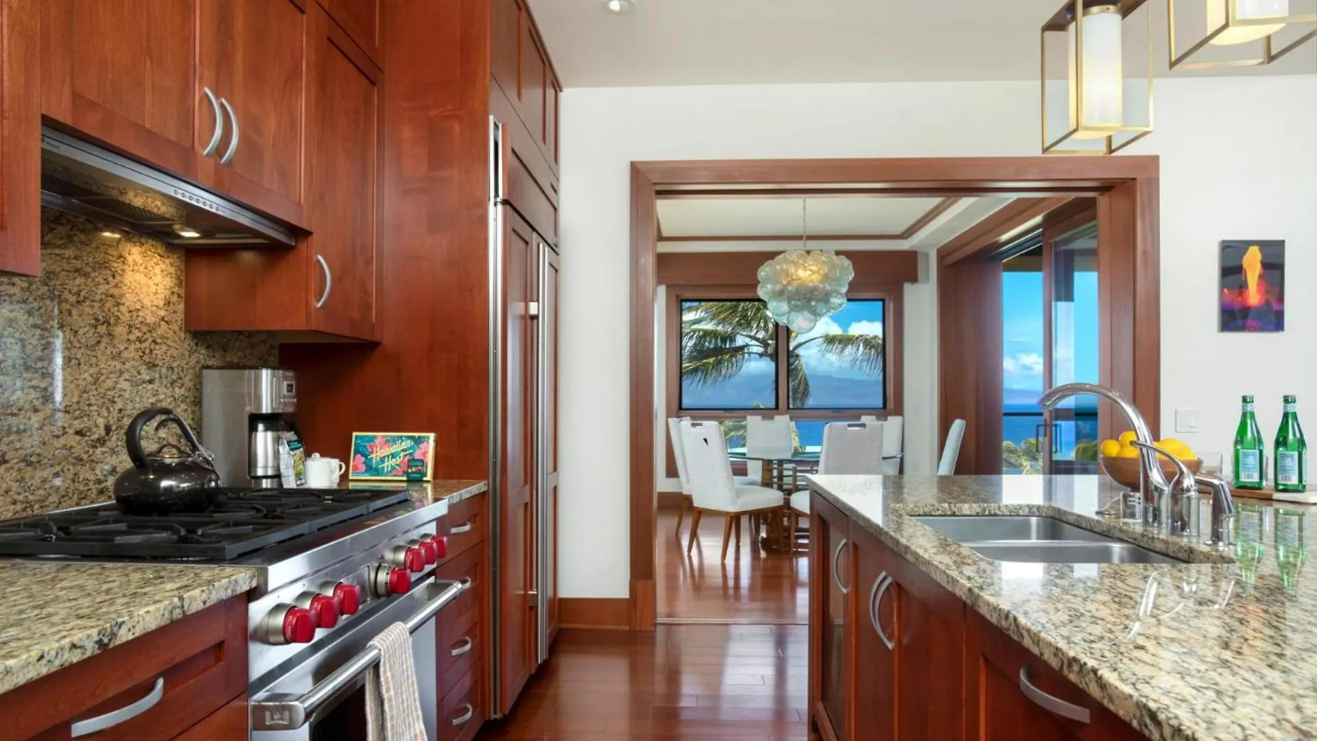 Kbm Resorts Free Car Hale Makaiatmontagekapalua Bay Beachfront Condo Kapalua