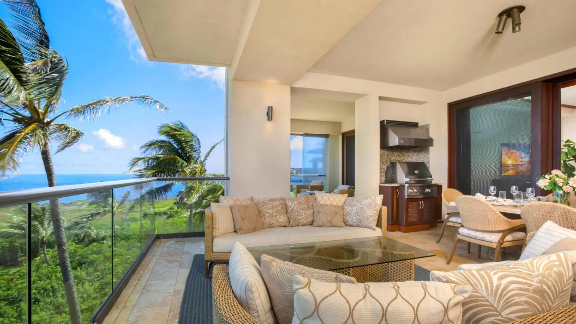 Kbm Resorts Free Car Hale Makaiatmontagekapalua Bay Beachfront Condo 0*, Kapalua United States