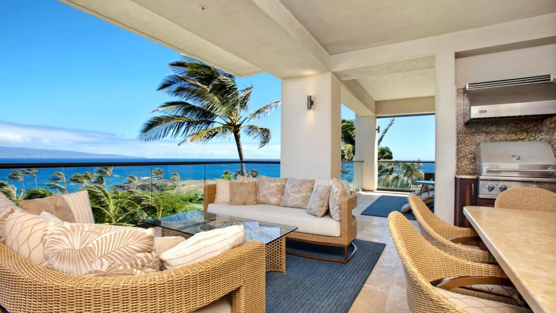 Kbm Resorts Free Car Hale Makaiatmontagekapalua Bay Beachfront Condo Apartment Kapalua