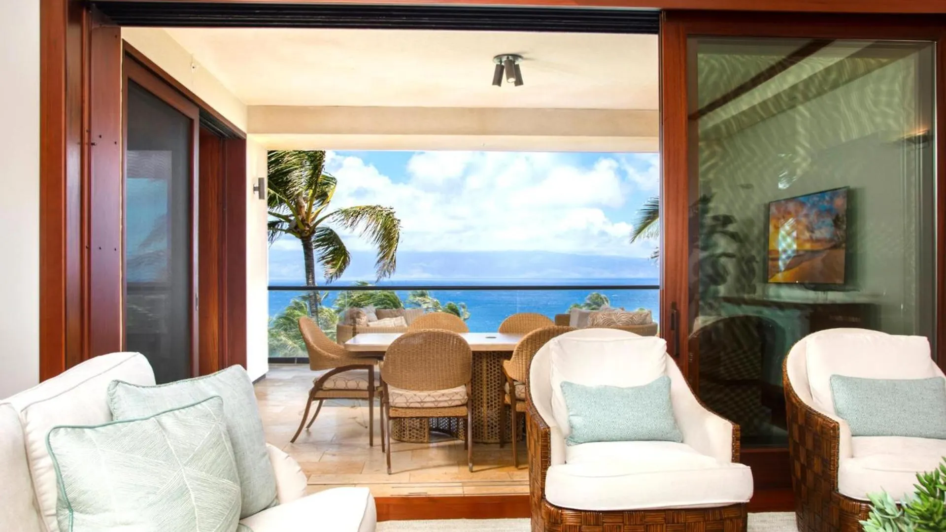 Apartment Kbm Resorts Free Car Hale Makaiatmontagekapalua Bay Beachfront Condo